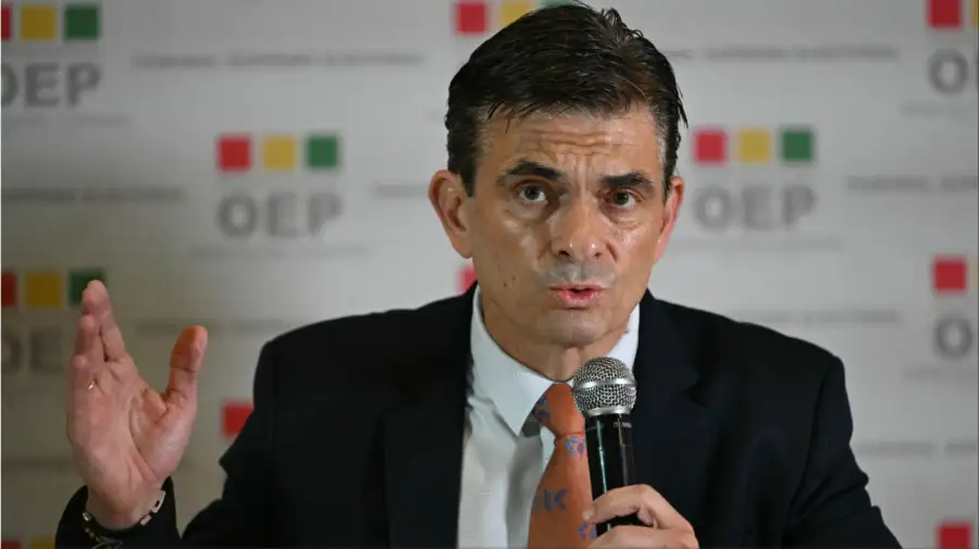 Rodrigo Paz, el trotamundos del