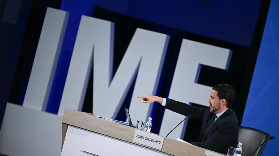 World Economic Outlook 14102025
