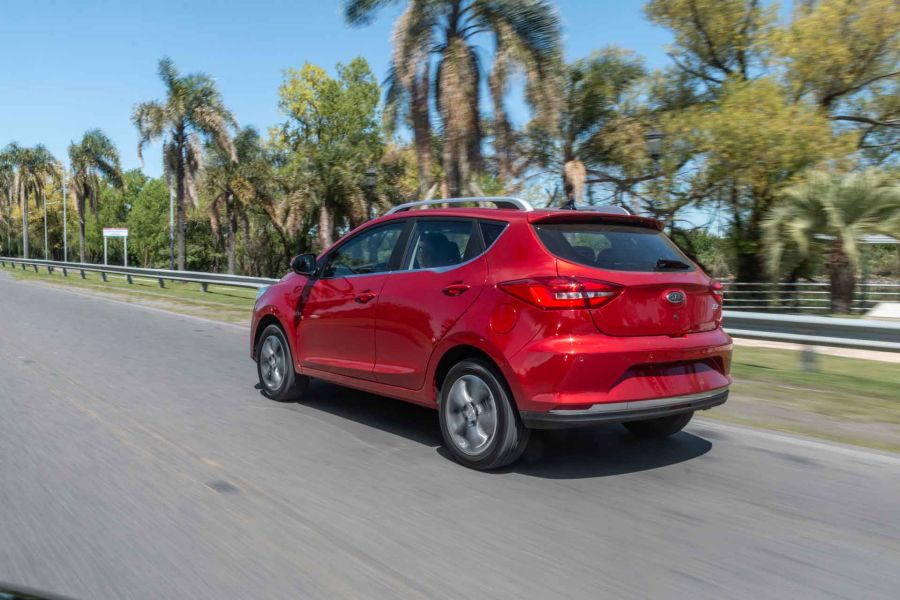 Manejamos el nuevo JAC S2: El tiempo pasa...