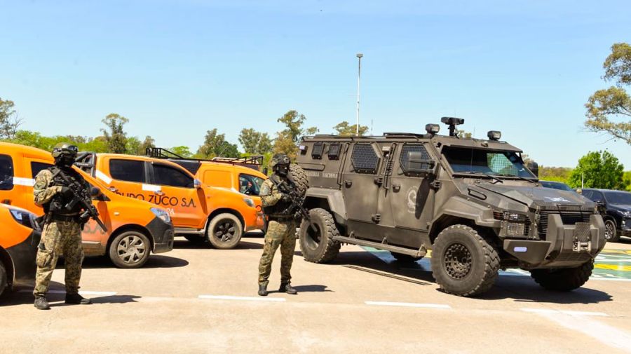 Patricia Bullrich: entrega de camionetas a Gendarmería y una banda desbaratada por apuestas ilegales 15102025