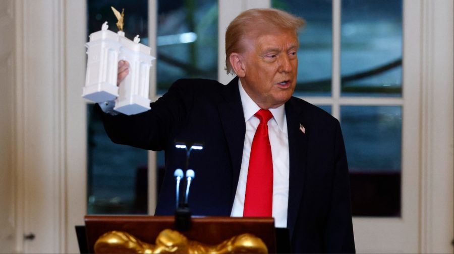 La controvertida propuesta de Trump de un “arco de triunfo” en Washington para inmortalizar un legado