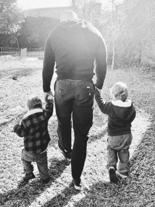 Germán Martitegui y sus hijos
