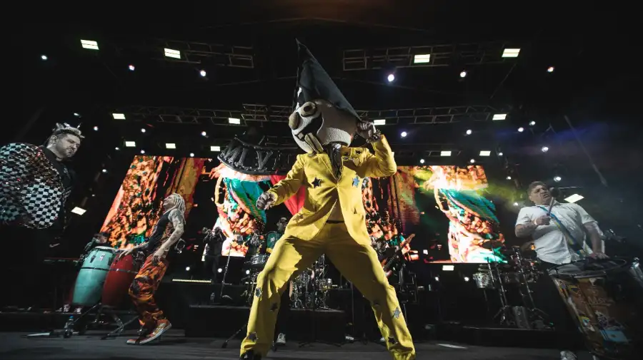 Los Auténticos Decadentes en Noches Capitales