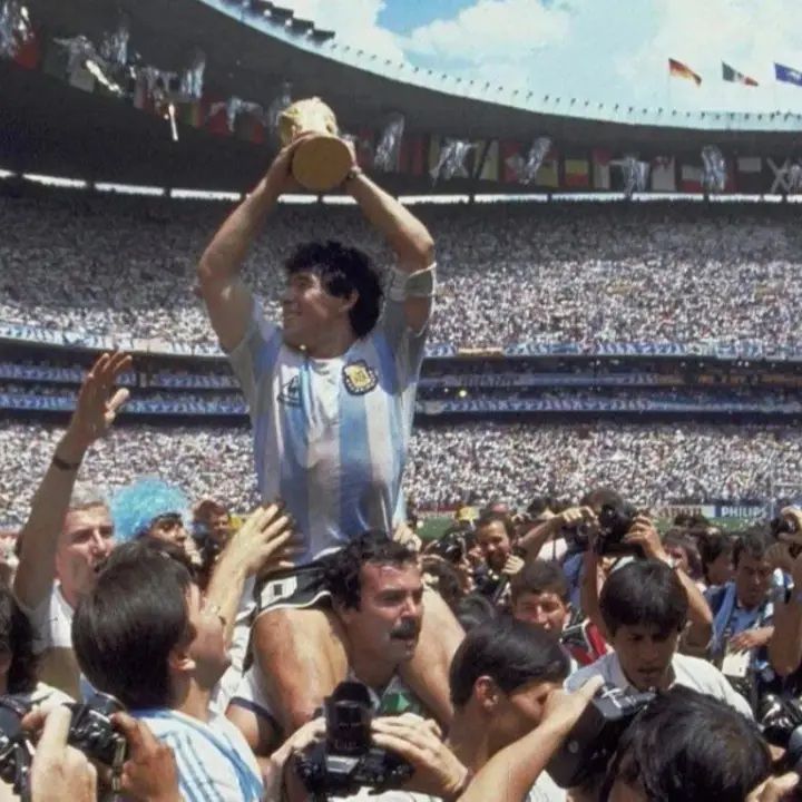 Diego Maradona y Roberto Cejas