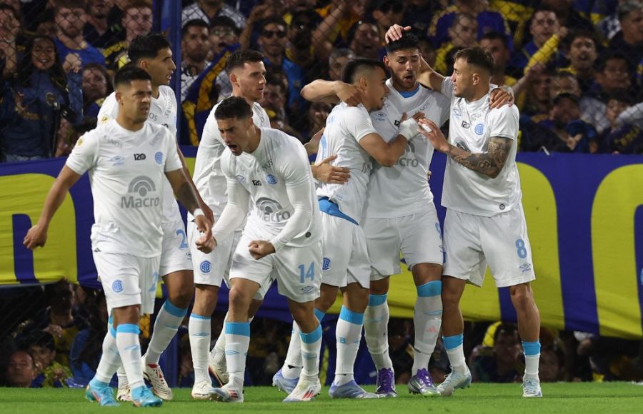 Belgrano de Córdoba comemora vitória em La Bombonera