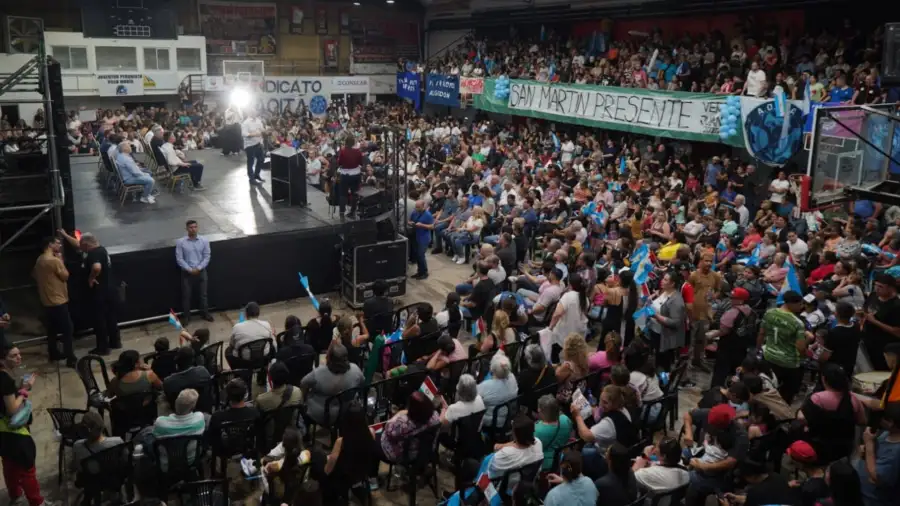 Acto de Juan y Martín en Ameghino