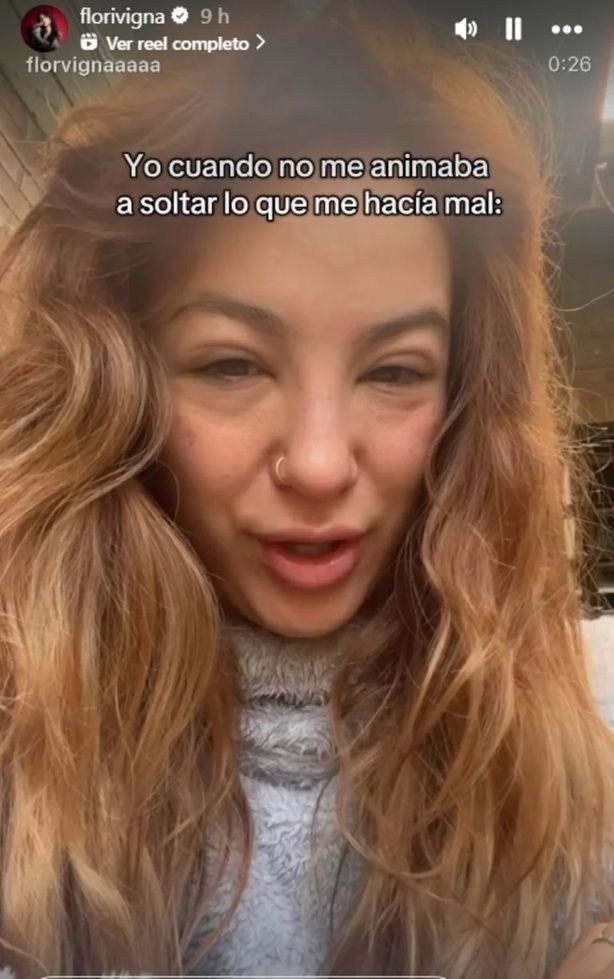 Flor Vigna llorando