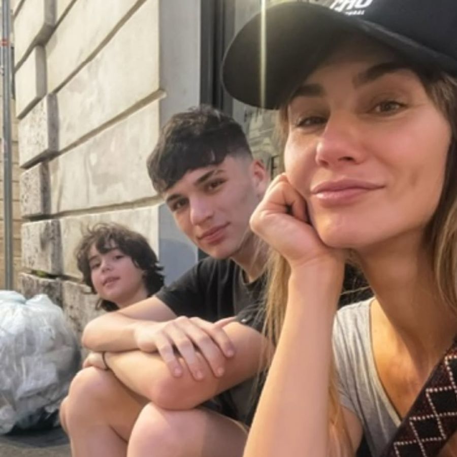 Paula Morales y sus hijos
