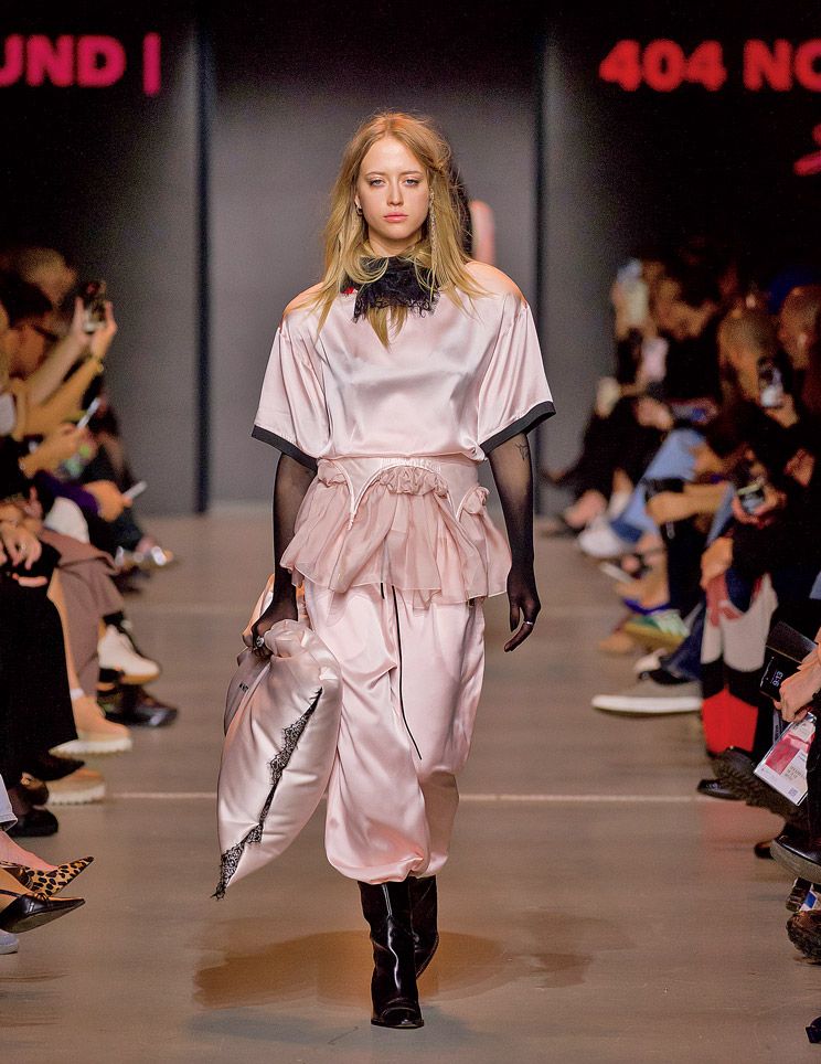 Fashion Moscu Brics 25