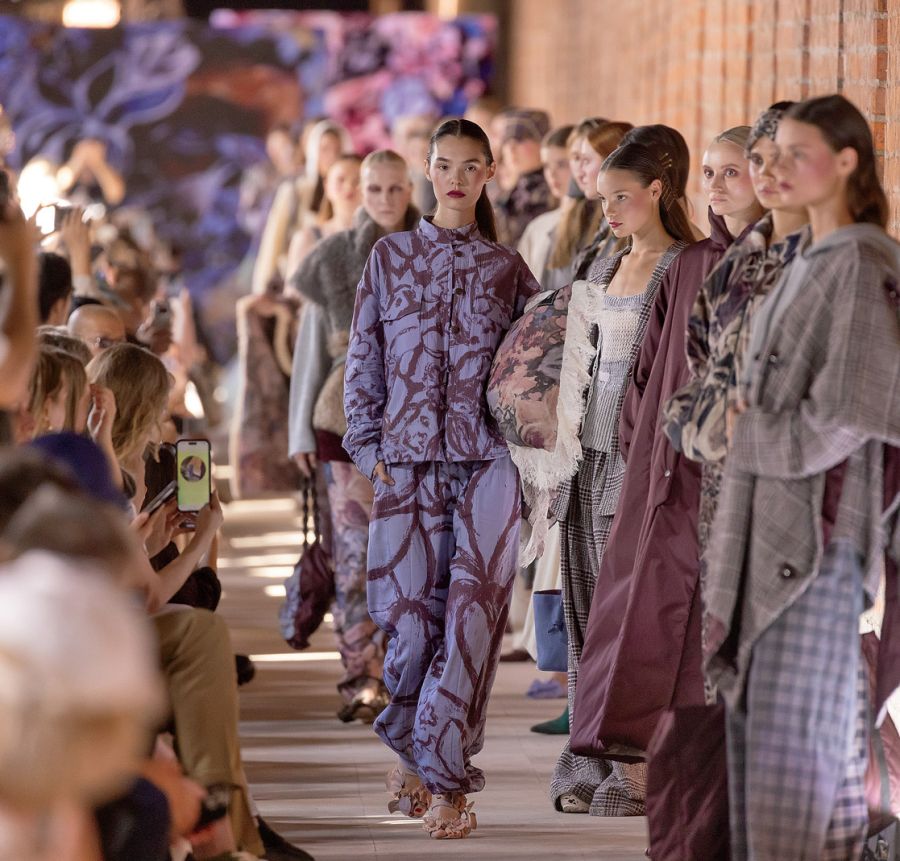 Fashion Moscu Brics 25