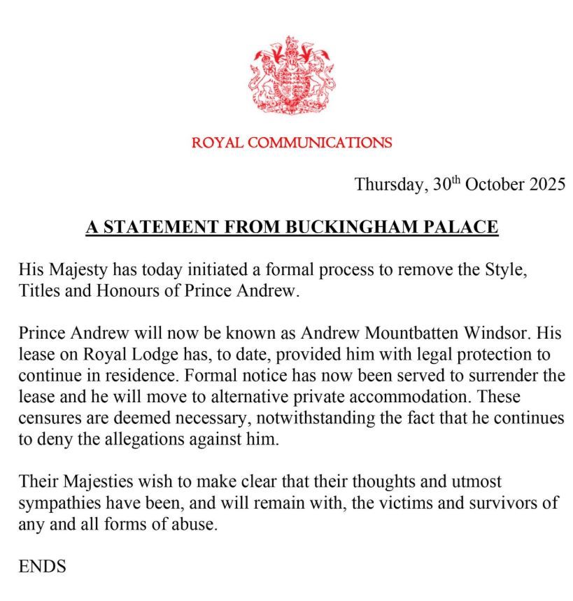 El príncipe Andrés fue despojado de sus titulos reales