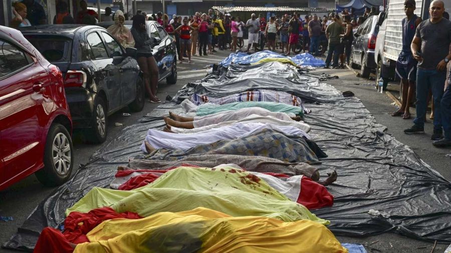 Muertos en las calles de Río de Janeiro