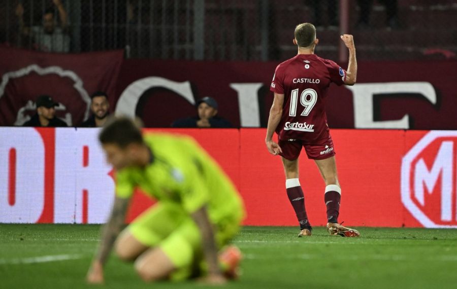 Rodrigo Castillo con Lanús en Copa Sudamericana