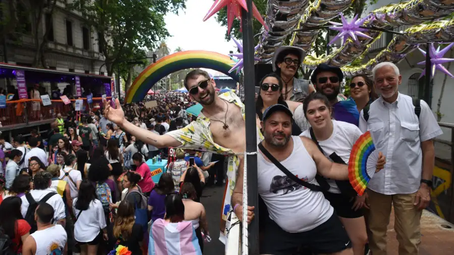 Marcha del orgullo 01112025