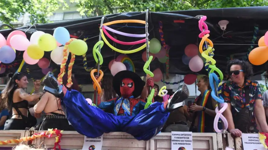 Marcha del orgullo 01112025