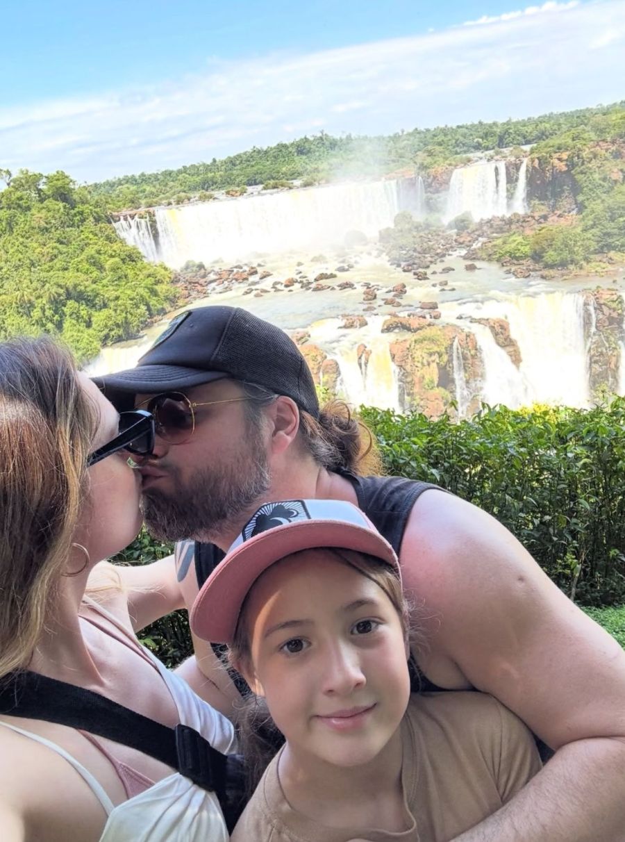 Flor Otero junto a su hija, Nina