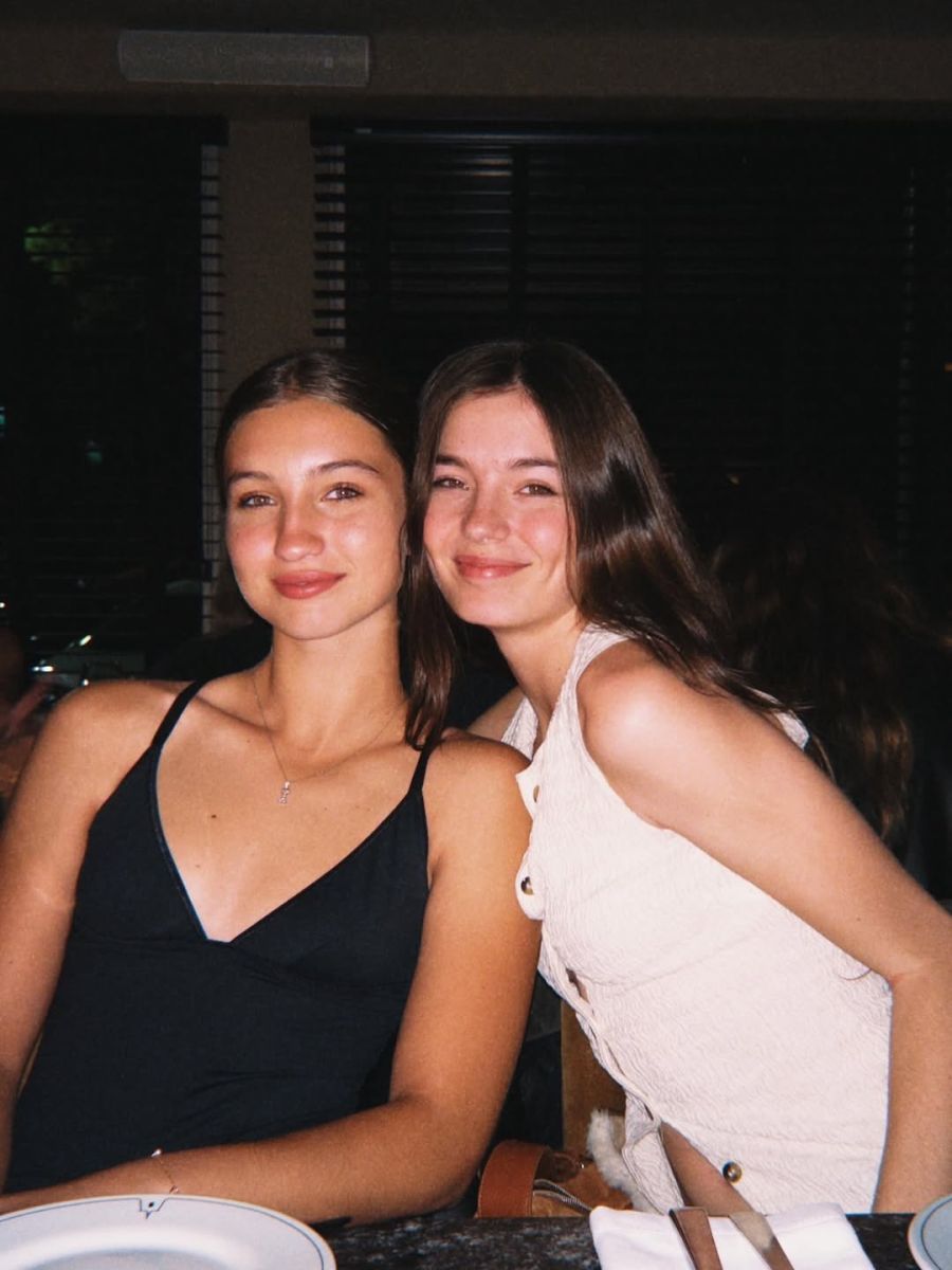 Indiana Cubero y Helena Otamendi