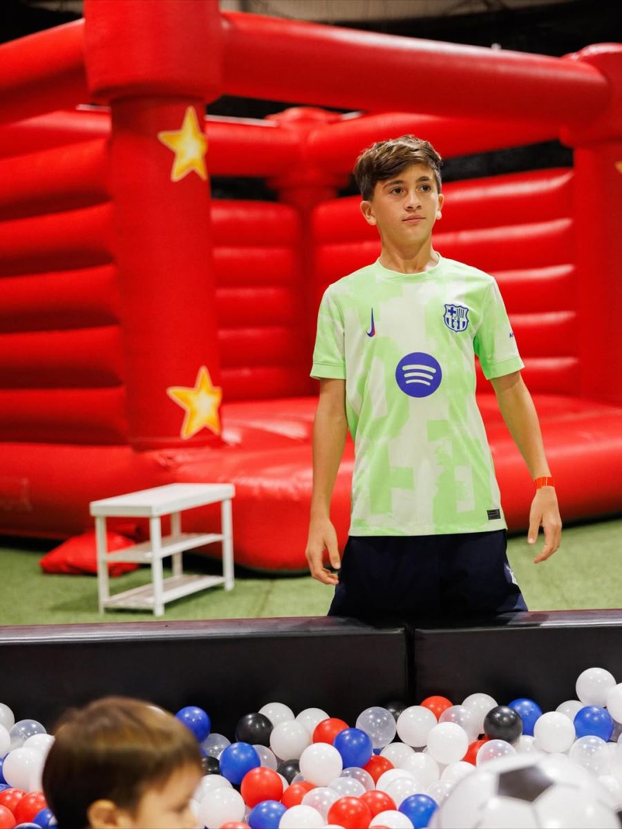 Antonela Roccuzzo, Thiago Messi, Leo Messi