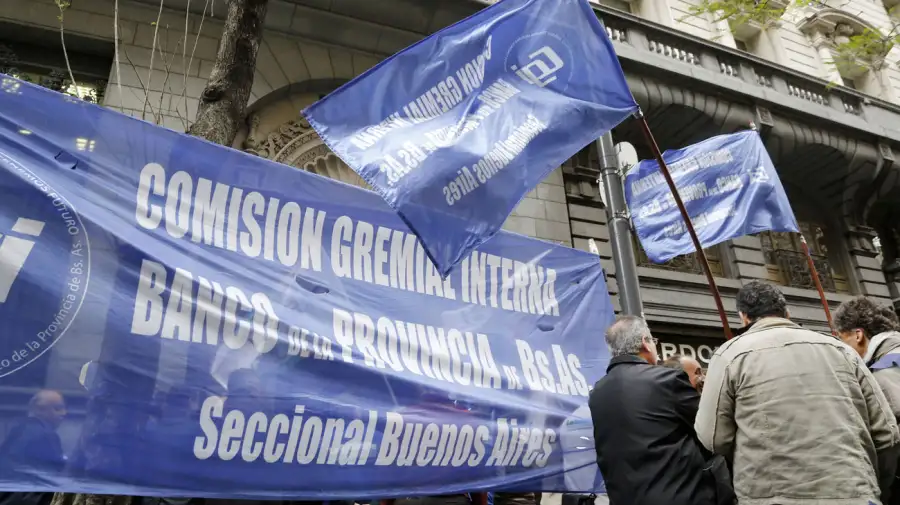 Bono de $1.700.000 para los empleados bancarios 04112025