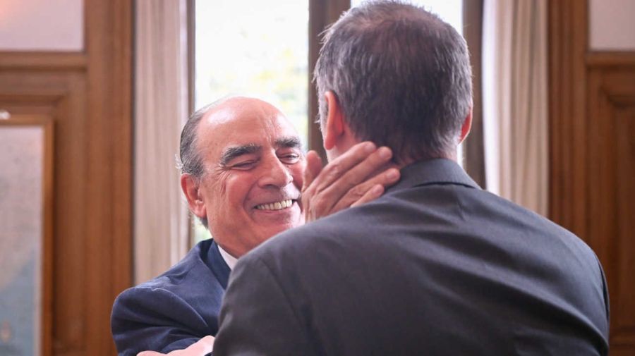 Manuel Adorni X 20251104