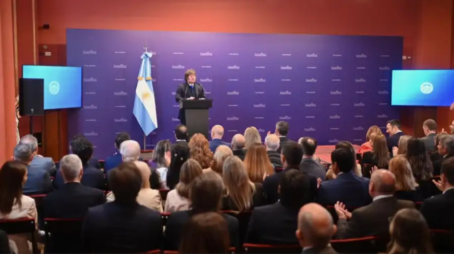 Encuentro de Milei con diputados y senadores en Casa Rosada 20251105