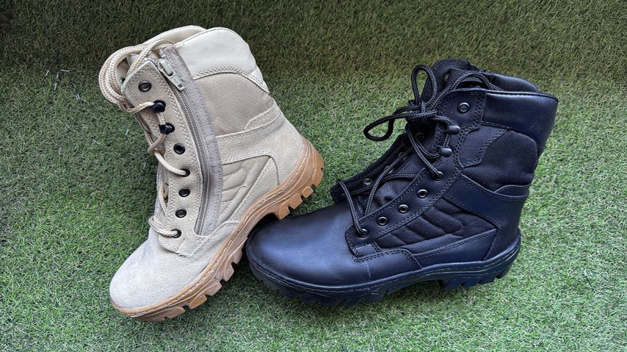 Detalle del cierre lateral que descomprime el pie en momentos de descanso.