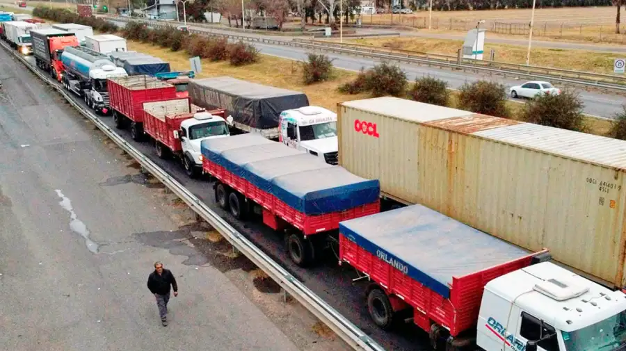 081125_camion_comercio_exportacion_afp_g