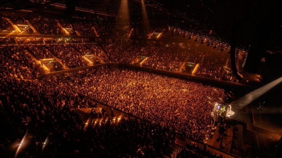 En un espacio más íntimo, confirmó su popularidad y poder de convocatoria al volver al trap, con canciones y freestyle