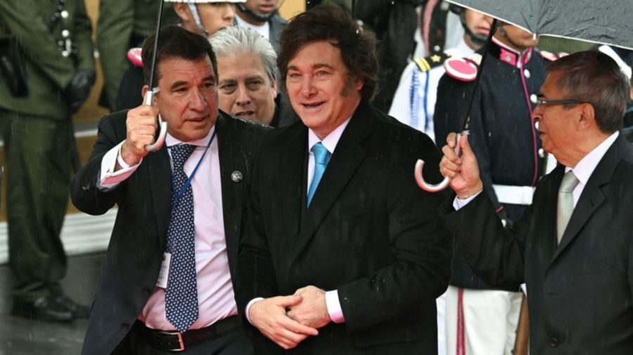 Javier Milei llegó a Bolivia para la asunción de Rodrigo Paz Pereira