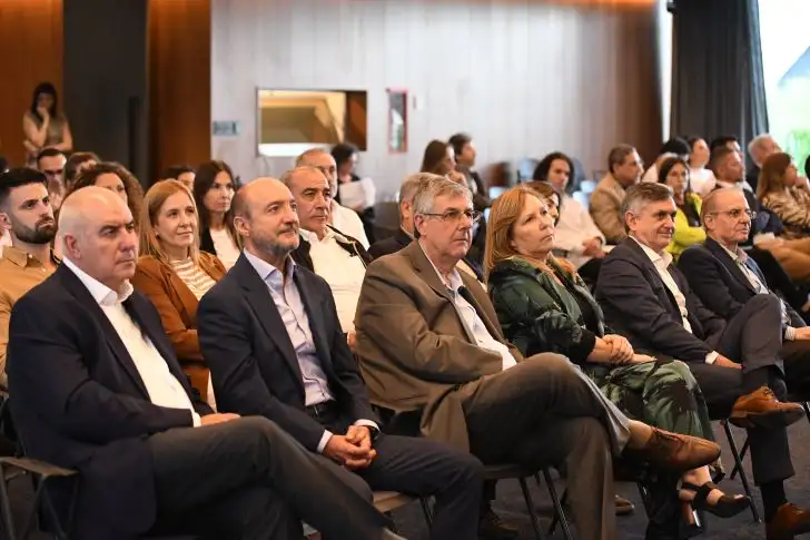 09-11-2025empresario2