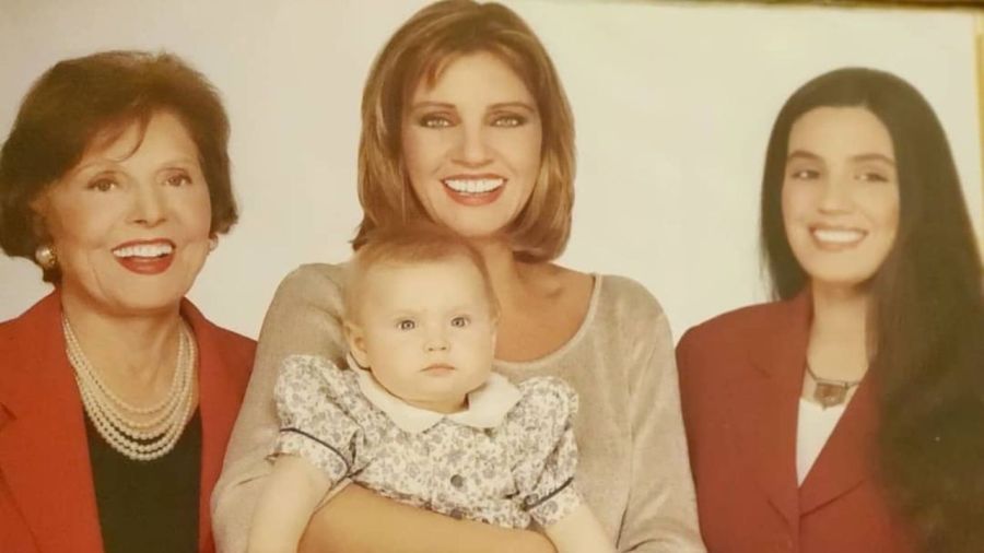 Sayi, la única nieta de Teté Coustarot