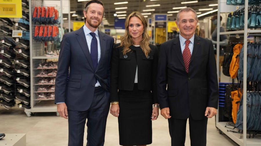 Pedro Aguirre Saravia, Sabine Mulliez y Manuel Antelo