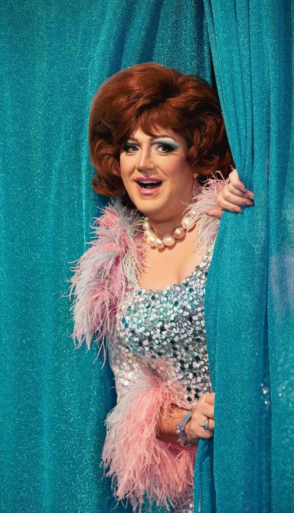 Damián Betular Hairspray