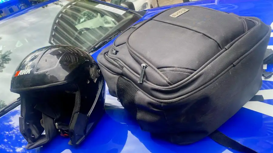 Titan negra Mochila Casco