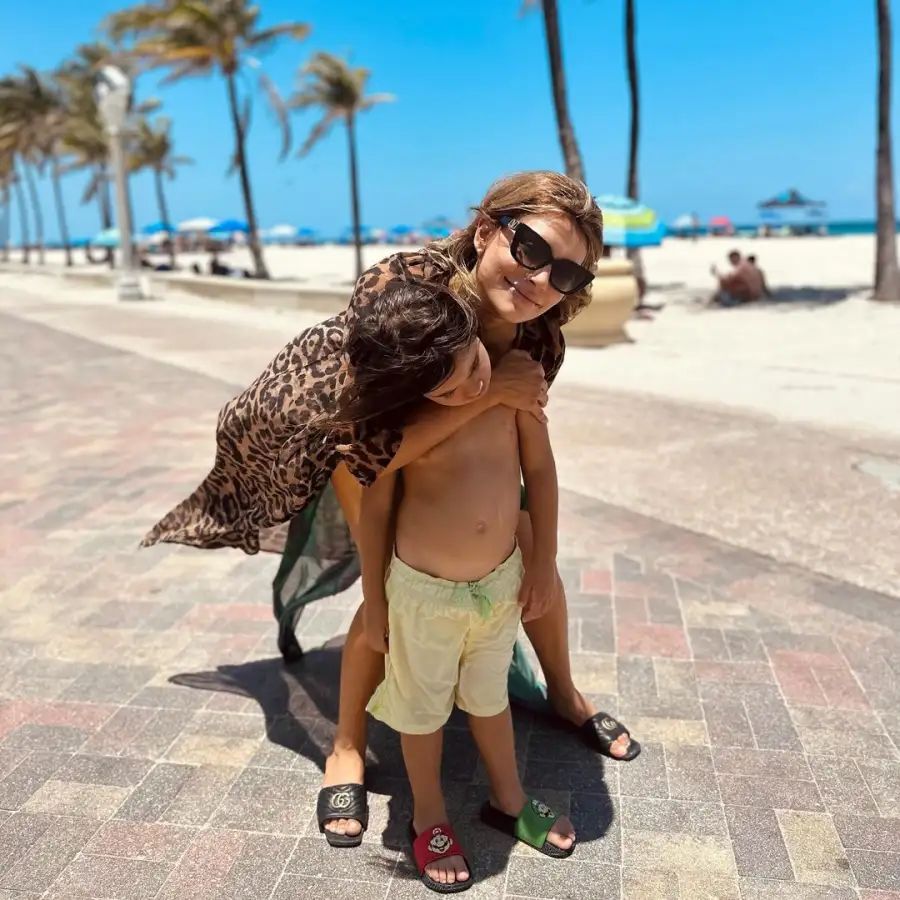 Eva de Dominici, Cairo Cruz