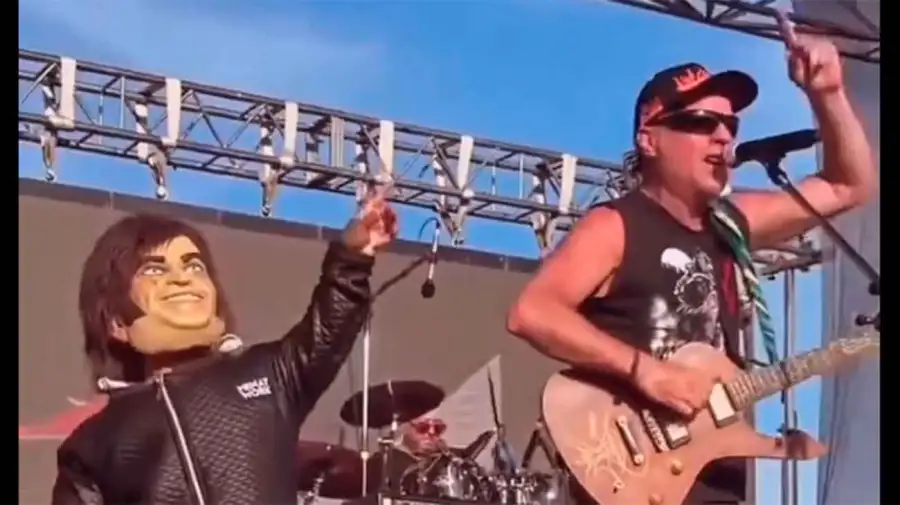 La Renga subió a Milei al escenario 16112025