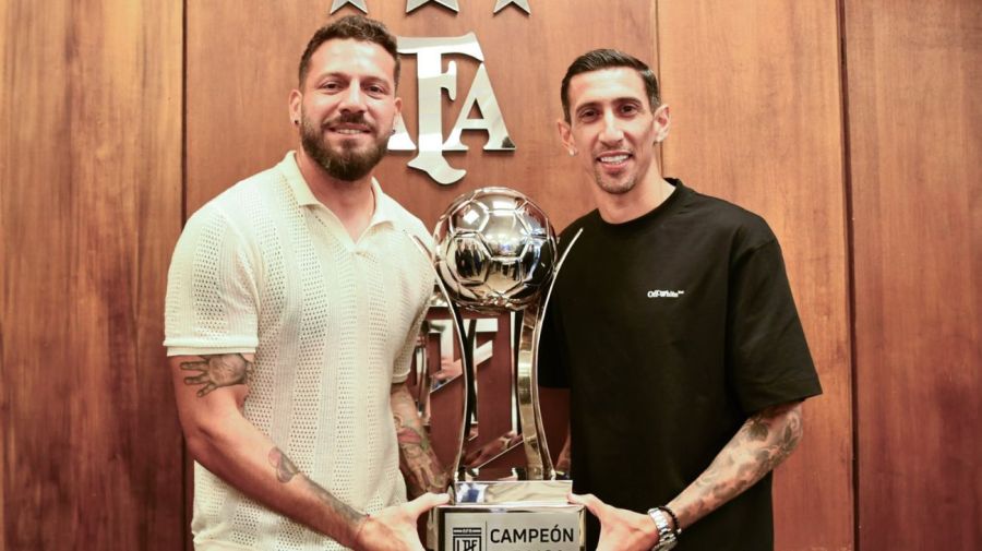 Fatura Broun y Ángel Di María 