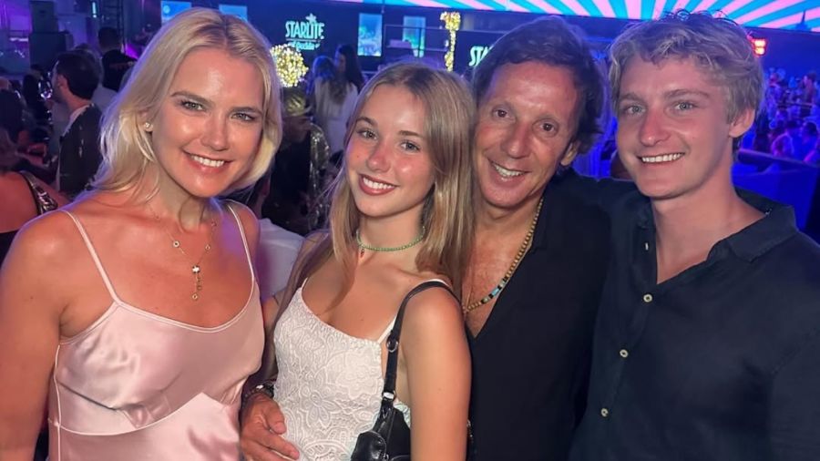 La familia de Valeria Mazza y Alejandro Gravier