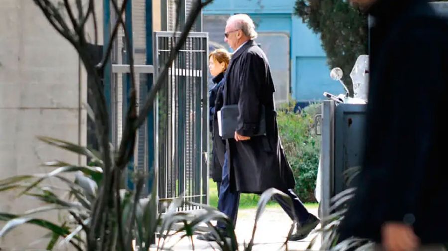 Ernesto Clarens 21112025