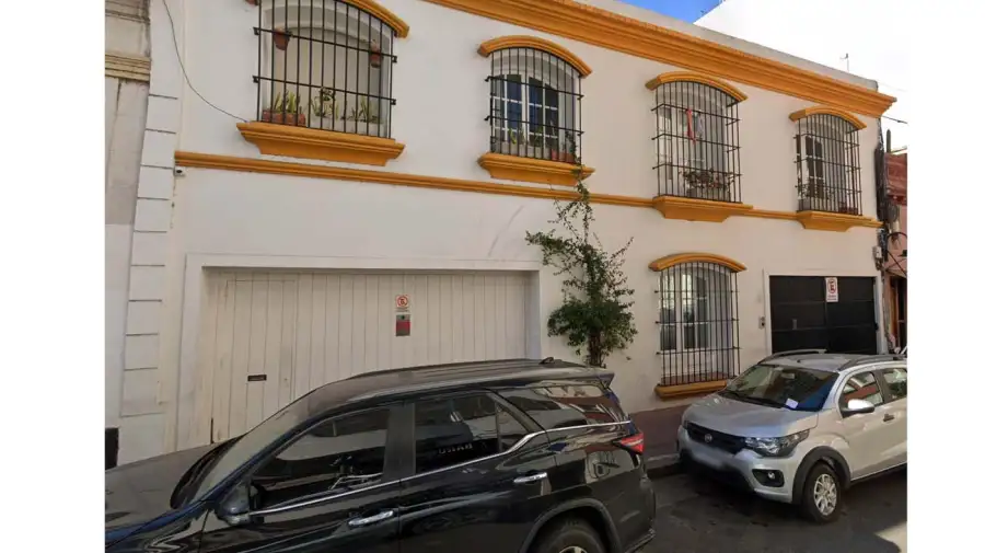 The Second Side of Calvet: Dancers, Flats, and Sexual Exploitation.