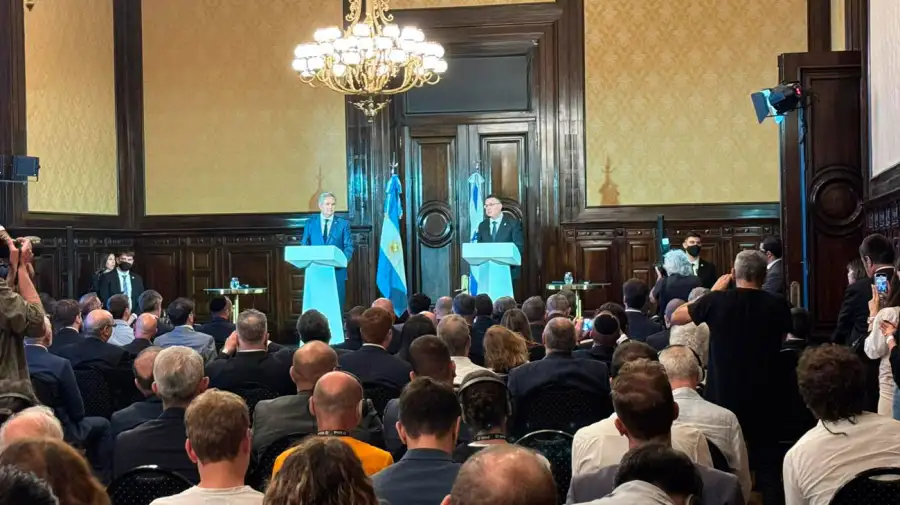 Gideon Saar 26112025