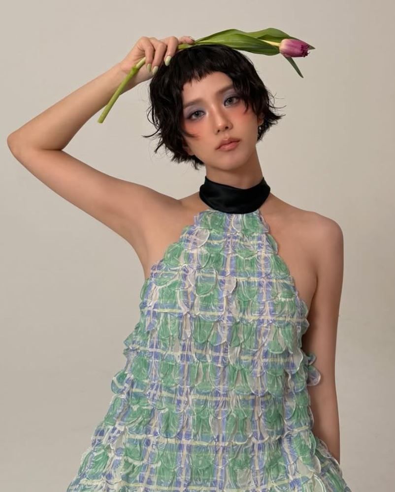 Jisoo para Elle para Dior