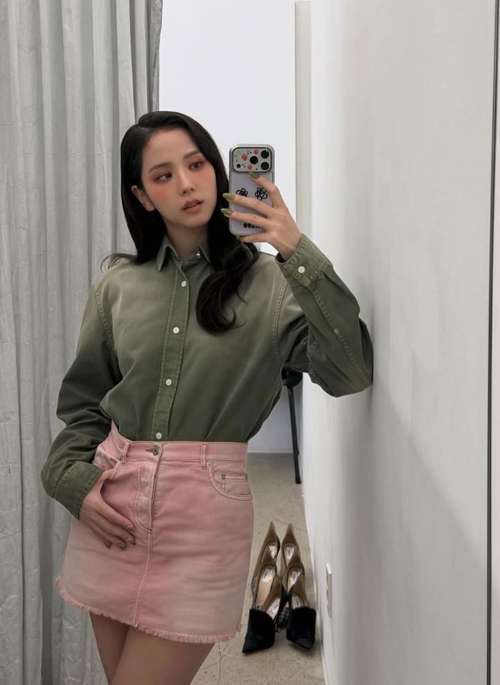 Jisoo para Elle para Dior