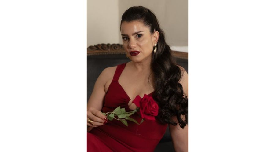 Azucena Ocampos, creadora de VAL-ROU presentándonos su nueva fragancia para ellas “La Passion”