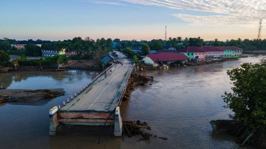 INDONESIA-INUNDACIONES 20251201