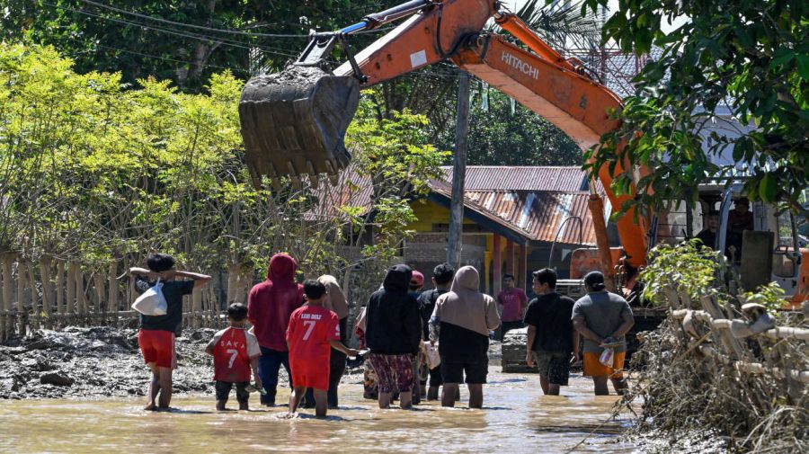 INDONESIA-INUNDACIONES 20251201
