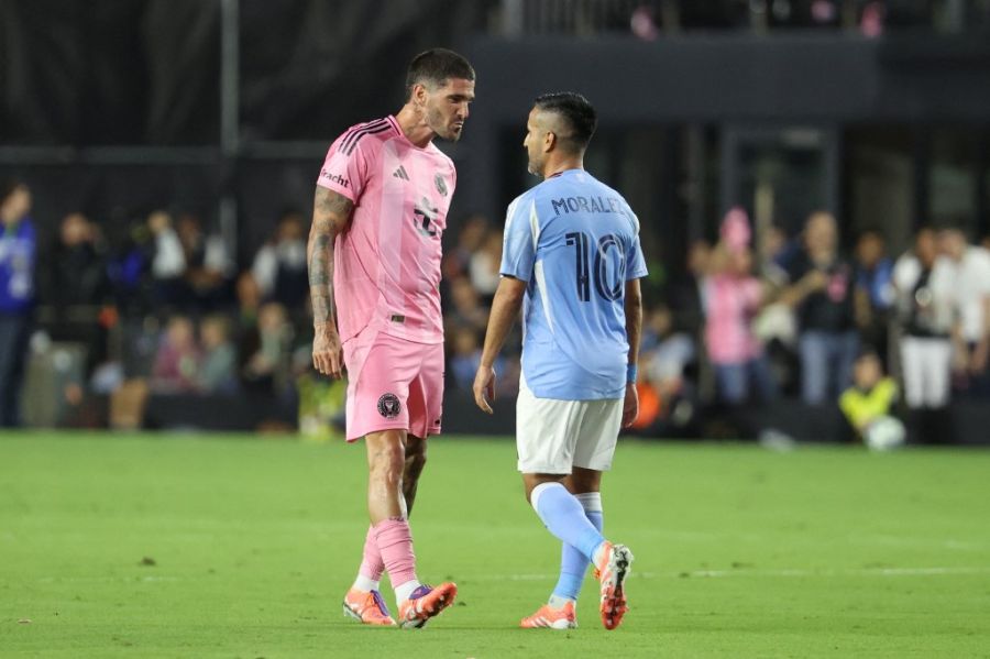 Rodrigo de Paul vs Maxi Moralez