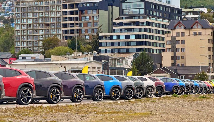 Ferraricavalcade2025