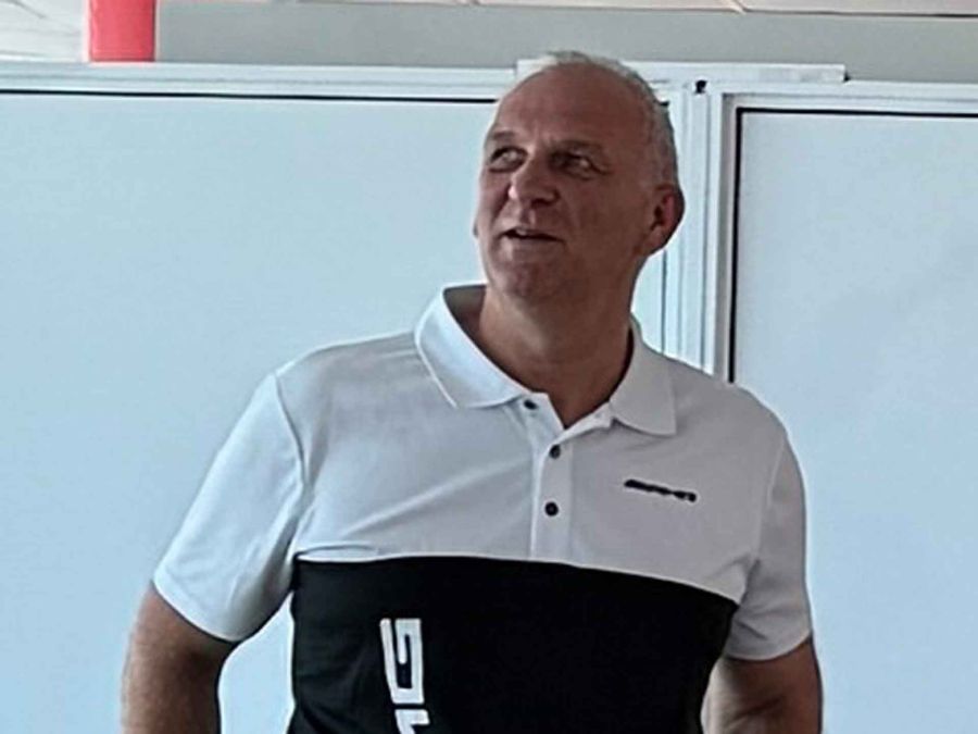 Frank Ballweg AMG Flying Doctor