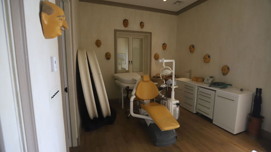 Imágenes inéditas de la casa de Jeffrey Epstein en el Caribe 04122025